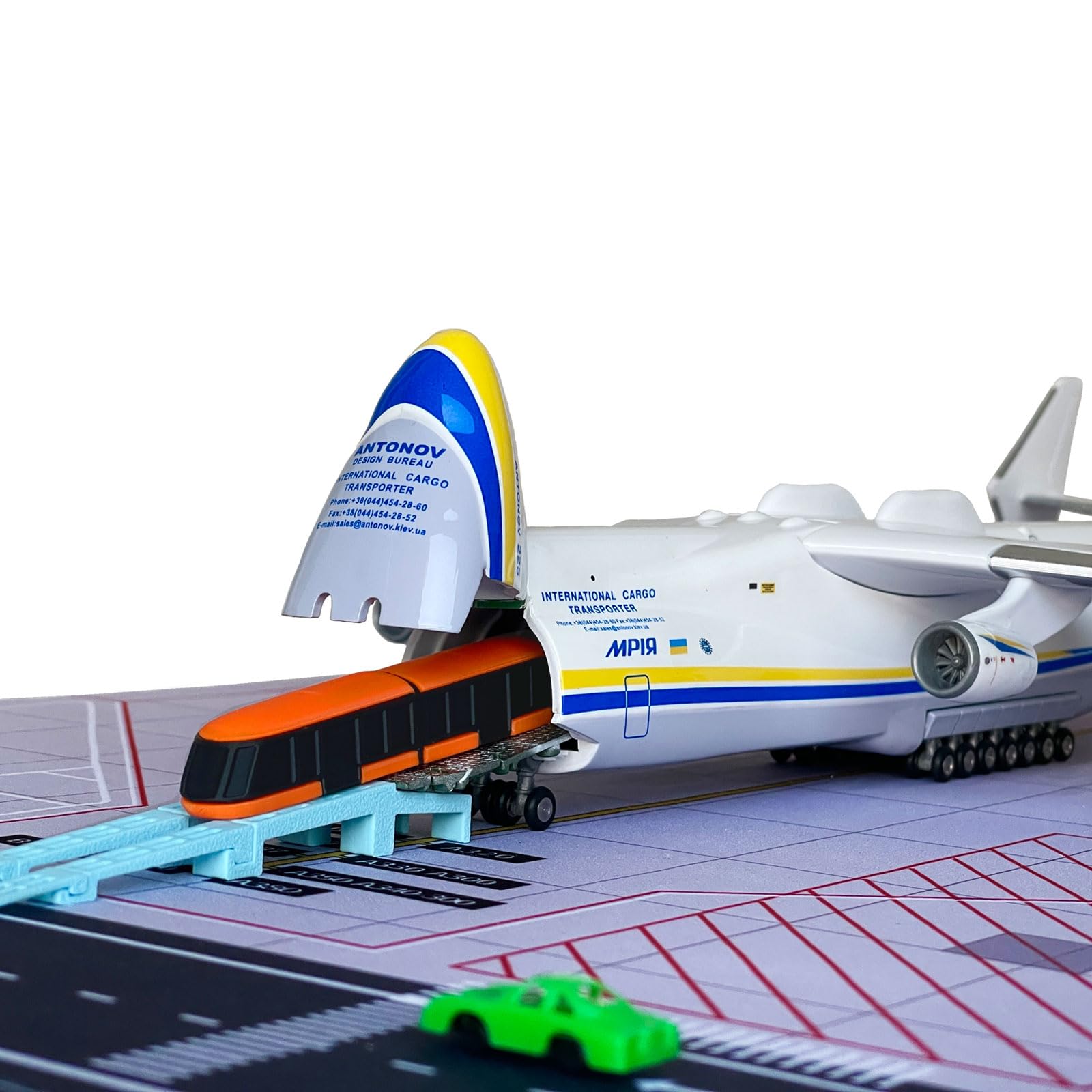 An-225 Aircraft Model, 1/200 Scale Antonov Ukrainian Transport